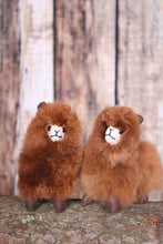 Charger l'image dans la galerie, Peluche d'alpaga 6"