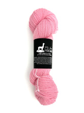 Charger l'image dans la galerie, Berger Allemand (fingering)